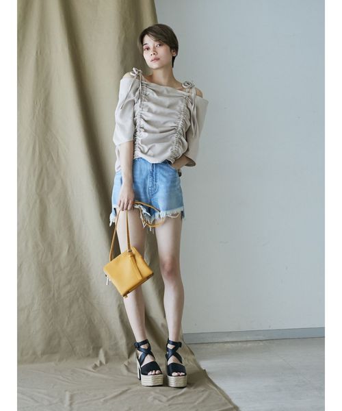 EMODA（エモダ）の「フリンジクラッシュジャストウエストショートパンツ（デニムパンツ・レディース・ライトブルー/ブラック/インディゴブルー・SMALL/MEDIUM）」の5枚目の写真