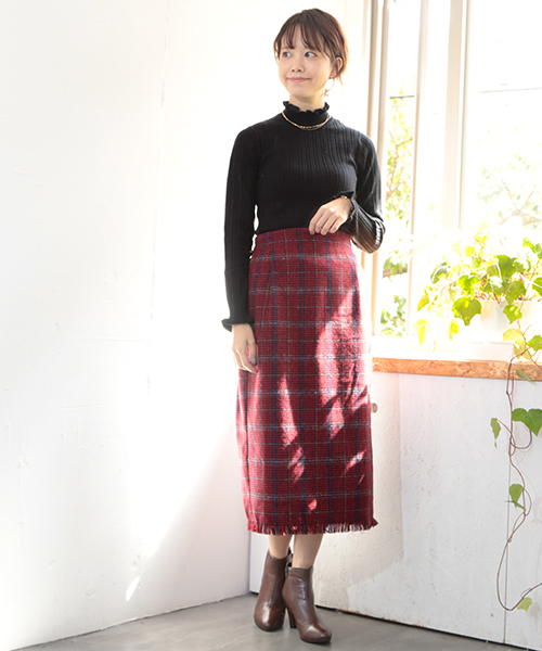 SESTO（セスト）の「オーバーチェックフリンジタイトスカート（スカート・レディース・ホワイト/レッド/カーキ・M）」の11枚目の写真