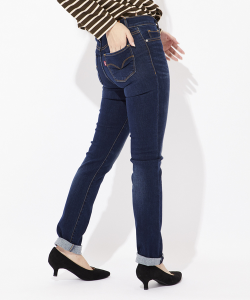 Levi's(リーバイス)の「【Levi's】「Shaping」312 シェイピングWARM スリムフィット(デニムパンツ・レディース・ダークインディゴブルー・24inch/25inch/26inch/27inch)」の4枚目の写真