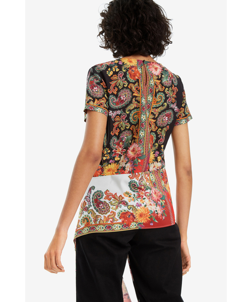 Desigual(デシグアル)の「インド アシンメトリー ブラウス TATIANA(Tシャツ/カットソー・レディース・オレンジ・2L/SS/S/M/L)」の10枚目の写真