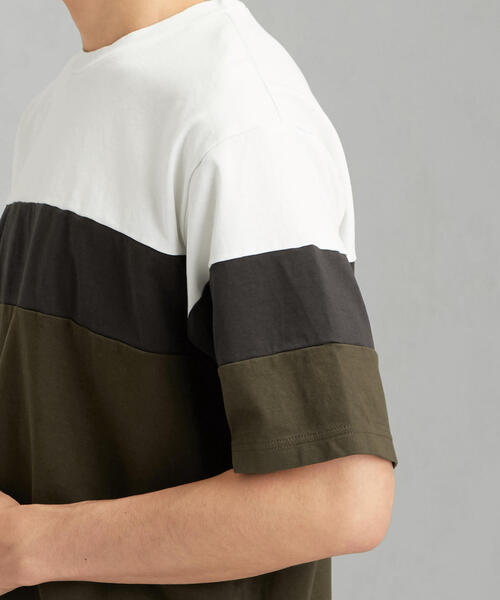 green label relaxing（グリーンレーベルリラクシング）の「CM ポンチ パネルシーム クルーネック SS 半袖 カットソー（Tシャツ/カットソー・メンズ・ベージュ/グレー/オリーブ・LARGE/SMALL/MEDIUM/X-LARGE）」の12枚目の写真