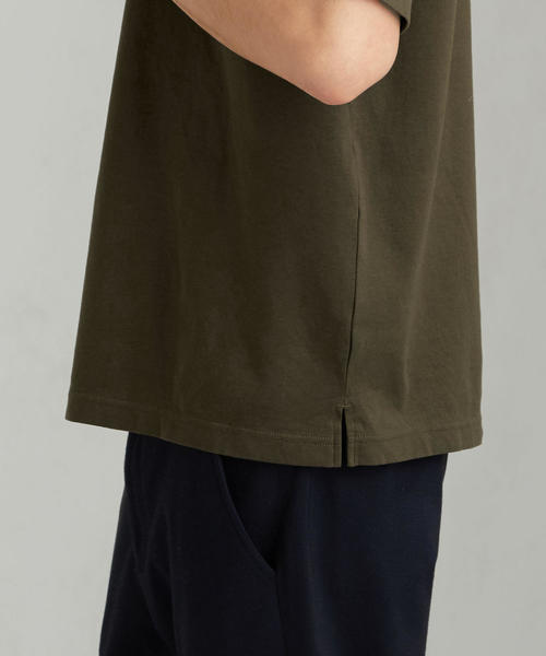 green label relaxing（グリーンレーベルリラクシング）の「CM ポンチ パネルシーム クルーネック SS 半袖 カットソー（Tシャツ/カットソー・メンズ・ベージュ/グレー/オリーブ・LARGE/SMALL/MEDIUM/X-LARGE）」の5枚目の写真