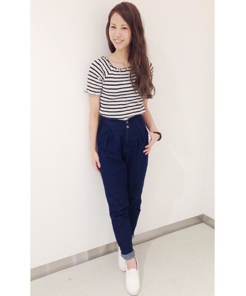 Chico（チコ）の「デニムハイウエストロングPT（その他パンツ・レディース・ホワイト/ネイビー/ブルー・FREE）」の3枚目の写真