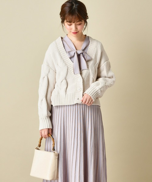 natural couture(ナチュラルクチュール)の「マットモールヤーンケーブルカーディガン(カーディガン/ボレロ・レディース・ベージュ/アイボリー/ミント/モカ/ラベンダー・FREE)」の7枚目の写真