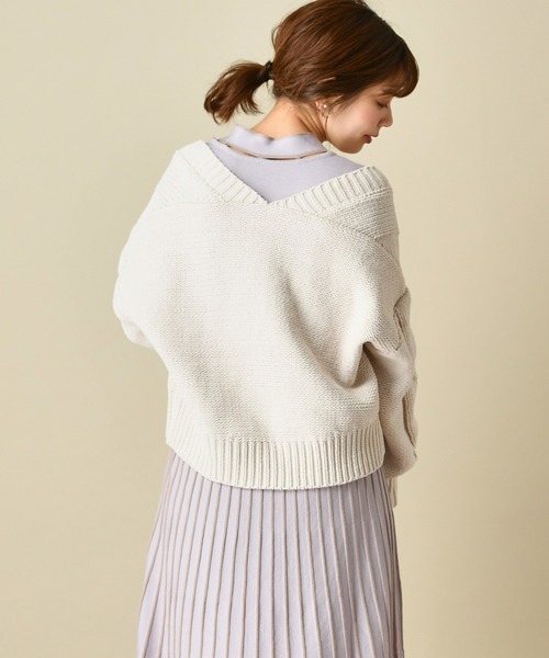 natural couture(ナチュラルクチュール)の「マットモールヤーンケーブルカーディガン(カーディガン/ボレロ・レディース・ベージュ/アイボリー/ミント/モカ/ラベンダー・FREE)」の8枚目の写真