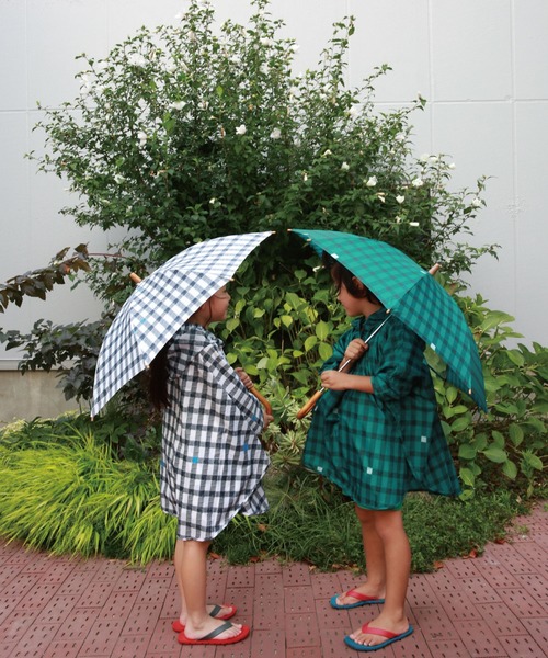 392 plusm（サンキューニプリュスエム）の「kids umbrella 45cm（長傘・キッズ・グレー/オフホワイト/ブルー/ネイビー/グリーン/イエロー/レッド/ブラック・45cm）」の18枚目の写真