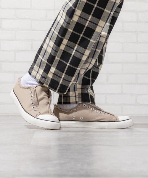 coen（コーエン）の「キャンバススリッポンスニーカー20SS(MENS)（スニーカー・メンズ・ベージュ/ホワイト/ブラック・MEDIUM/LARGE/SMALL）」の6枚目の写真