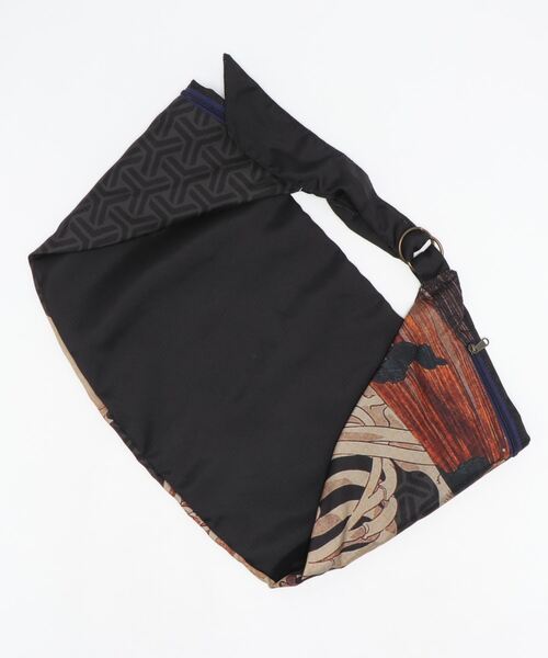 カヤ(カヤ)の「【カヤ】浮世絵たすきバッグ(ショルダーバッグ・メンズ・その他4/その他3/その他1/その他2/その他5/その他6/その他8/その他7/その他9/その他10/その他12/その他13/その他11・FREE)」の14枚目の写真