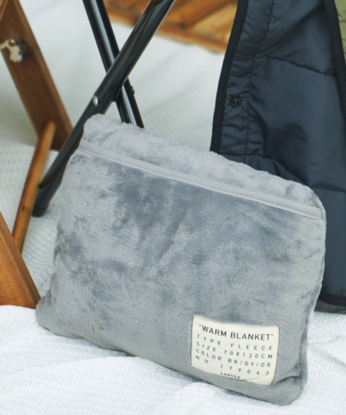 LAKOLE（ラコレ）の「2WAYフリースブランケット / LAKOLE（ブランケット・レディース・ブラック/グレー/オレンジ系その他6・FREE）」の3枚目の写真