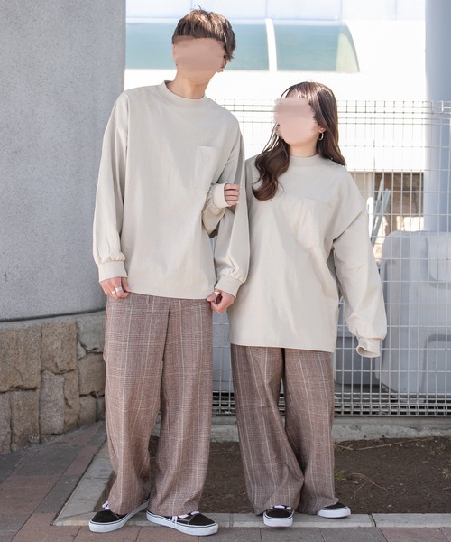 PairPair（ペアペア）の「ポケット付きベーシックロンT(ユニセックス)（Tシャツ/カットソー・レディース・サックスブルー/グレイッシュベージュ/オフホワイト/スミクロ・FREE）」の7枚目の写真