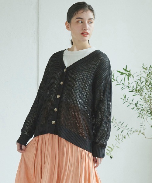 LIPSTAR（リップスター）の「透かし編みカーディガン（カーディガン/ボレロ・レディース・ブラック/ベージュ/イエロー・M）」の2枚目の写真