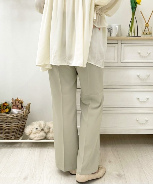 apres jour(アプレジュール)の「MILKフレアパンツ【ZOZOTOWN限定アイテム】(その他パンツ・レディース・アイボリー/ブルー系その他/オレンジ系その他/ブラック/ラベンダー/モカ/ダークブラウン/その他/ミント・MEDIUM/X-LARGE/SMALL)」の13枚目の写真