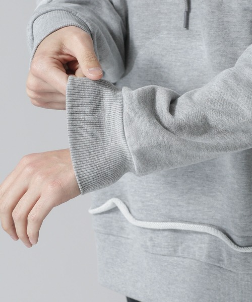 NANO universe(ナノユニバース)の「レイヤードリラックスフーディー(パーカー・メンズ・サンドベージュ/トップグレー/ブラック・SMALL/MEDIUM/LARGE)」の9枚目の写真