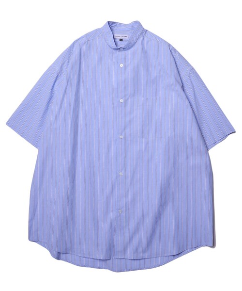 FREAK'S STORE(フリークスストア)の「WEB限定 Wide Fit ワイドフィット バンドカラー ショートスリーブシャツ/オーバーサイズ(シャツ/ブラウス・メンズ・オフホワイト/ブラック/グレイッシュベージュ/サックスブルー/ストライプ・SMALL/MEDIUM/LARGE)」の5枚目の写真