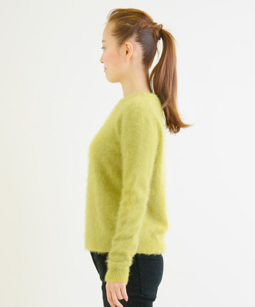 NIMES(ニーム)の「7Gアンゴラミンク加工 クルーネックプルオーバー(ニット/セーター・レディース・チャコールグレー/ベージュ/ターコイズブルー/イエロー・ONE SIZE)」の6枚目の写真