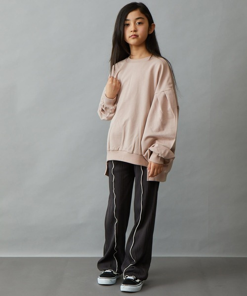 ＆yam（アンドヤム）の「プレミアムコットン バルーンスリーブプルオーバー（スウェット・キッズ・オレンジ/ブルー/パープル/グレー/ピンク/ブラック/ホワイト/ベージュ・140-150cm/130-140cm/110-120cm/120-130cm/150-160cm）」の18枚目の写真