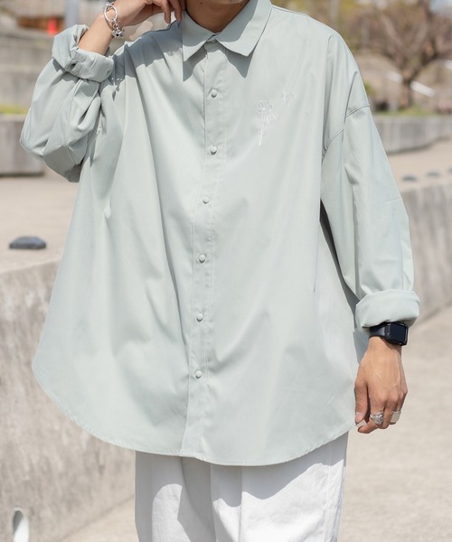 kutir（クティール）の「フラワー刺繍オーバーシャツ（シャツ/ブラウス・メンズ・ホワイト/ブラック/ライトグリーン・MEDIUM/LARGE）」の3枚目の写真