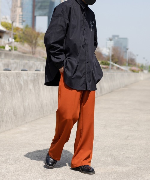 kutir（クティール）の「フラワー刺繍オーバーシャツ（シャツ/ブラウス・メンズ・ホワイト/ブラック/ライトグリーン・MEDIUM/LARGE）」の16枚目の写真