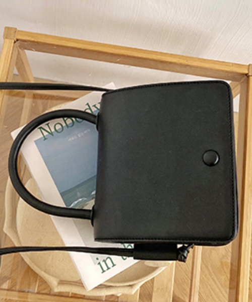 aimoha（アイモハ）の「箱型シンプルバッグ（ショルダーバッグ・レディース・ブラック/ベージュ/ブラウン/イエロー・FREE）」の12枚目の写真