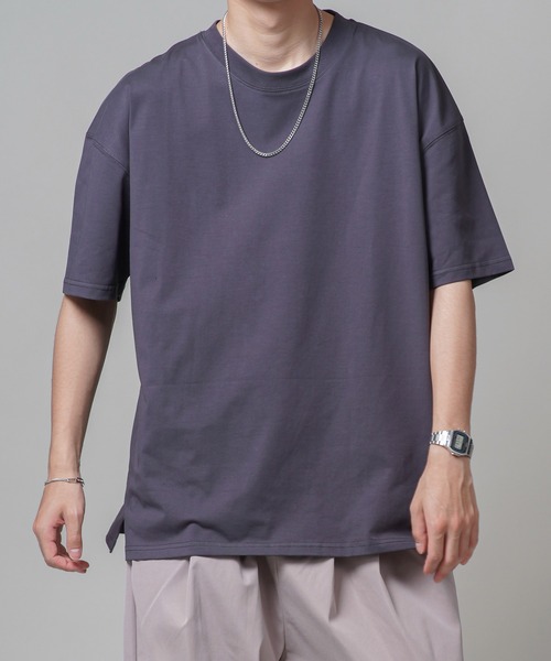 SPINNS（スピンズ）の「【ゆったりシルエット】オーバーサイズCOOL 半袖Tシャツ（Tシャツ/カットソー・メンズ・ブラック/オフホワイト/チャコール/ダークブルー・M/L）」の3枚目の写真