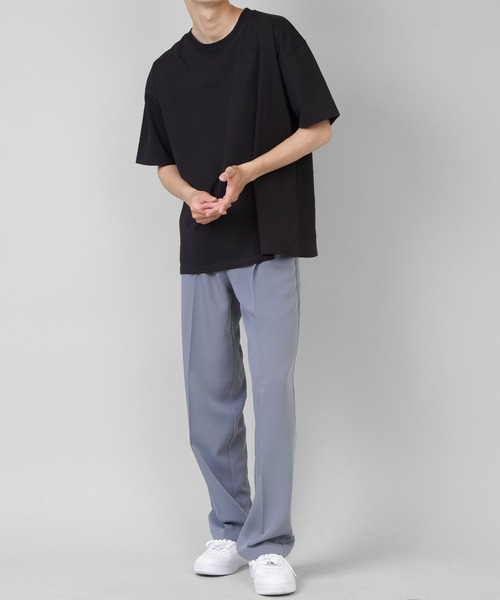 SPINNS（スピンズ）の「【ゆったりシルエット】オーバーサイズCOOL 半袖Tシャツ（Tシャツ/カットソー・メンズ・ブラック/オフホワイト/チャコール/ダークブルー・M/L）」の6枚目の写真