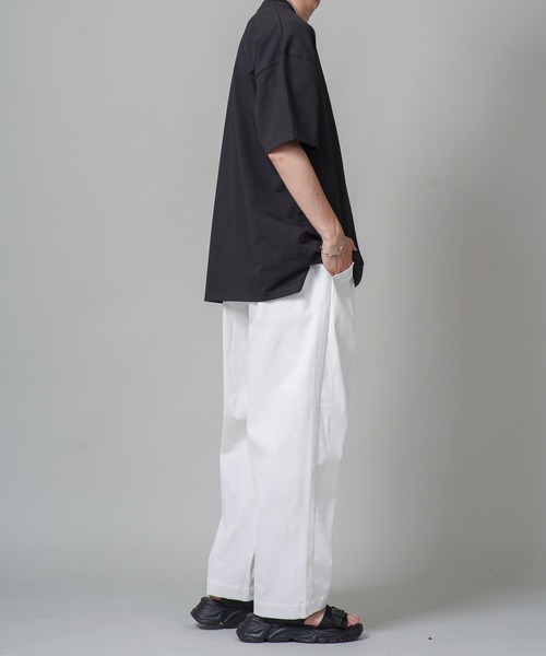 SPINNS（スピンズ）の「【ゆったりシルエット】オーバーサイズCOOL 半袖Tシャツ（Tシャツ/カットソー・メンズ・ブラック/オフホワイト/チャコール/ダークブルー・M/L）」の21枚目の写真