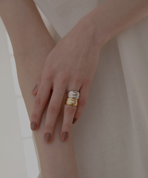 MIELI INVARIANT(ミエリインヴァリアント)の「Wide Form Ring(リング・レディース・ゴールド/シルバー・FREE)」の7枚目の写真