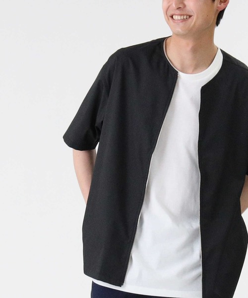 PLUS ONE（プラスワン）の「【PLUS ONE】半袖ノーカラーレイヤード（アンサンブル・メンズ・ブラック/ブルー/ベージュ・XL/L/M）」の2枚目の写真