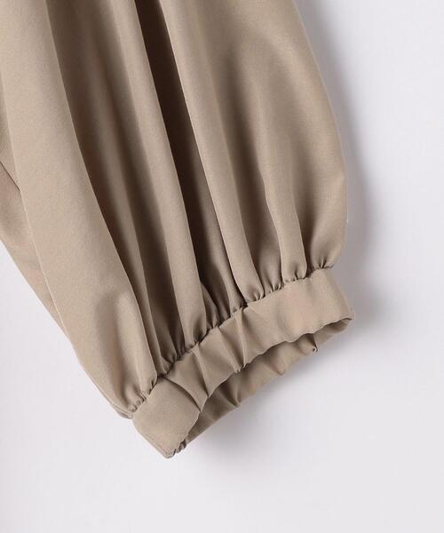 green label relaxing(グリーンレーベルリラクシング)の「FFC フリルカラー ギャザー ワンピース(ワンピース・レディース・ケリー/ダークグレー/ベージュ・FREE)」の12枚目の写真