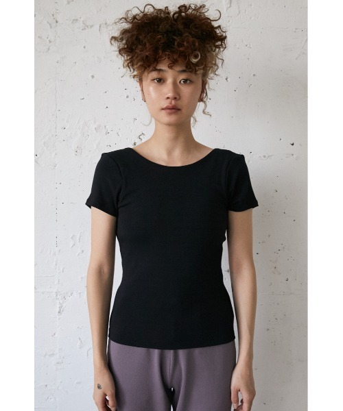 SLY（スライ）の「Sly Skin BACK OPEN/CUP IN T/SH バックオープン カップイン Tシャツ（ルームウェア/パジャマ・レディース・アイボリー/オレンジ系その他/ブラック・2/1）」の13枚目の写真