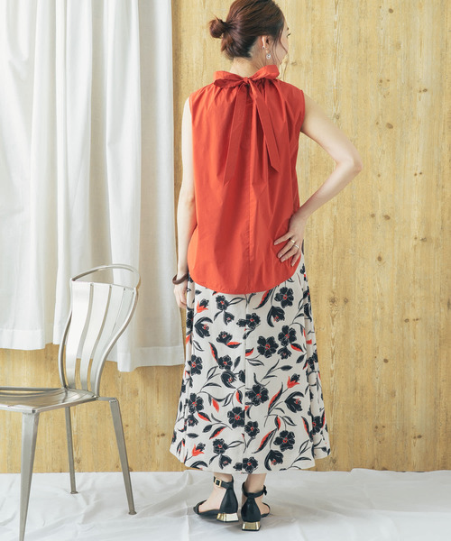 URBAN RESEARCH ROSSO WOMEN（アーバンリサーチ　ロッソ）の「バックリボンギャザーブラウス（シャツ/ブラウス・レディース・チャコールグレー/オレンジ/ライトベージュ・FREE）」の8枚目の写真