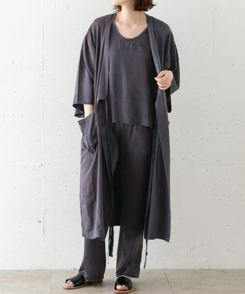 URBAN RESEARCH ROSSO WOMEN（アーバンリサーチ　ロッソ）の「TANAKA　SILK TANK-TOP（タンクトップ・レディース・ベージュ系その他・SMALL）」の2枚目の写真