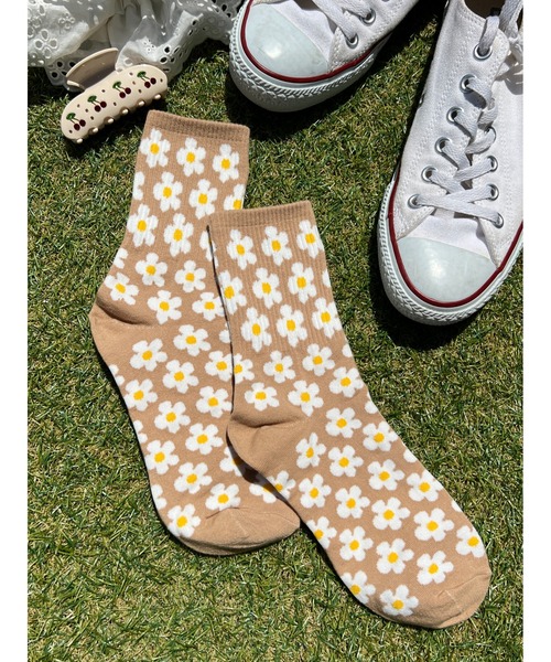 WC(ダブル シー)の「フラワーパターンソックス(ソックス/靴下・レディース・グリーン/ブルー/ブラック/パープル/ホワイト/ピンク/グレー/パープル系その他/ベージュ・FREE)」の5枚目の写真