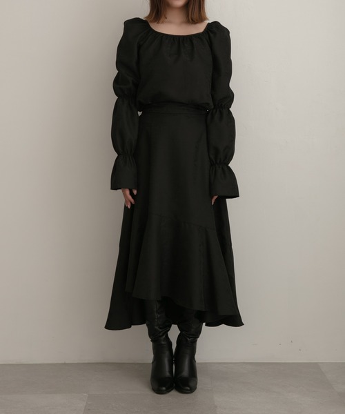 ANDGEEBEE（アンジービー）の「ジャガードパフスリーブトップス（その他トップス・レディース・ベージュ/ブラック・MEDIUM）」の4枚目の写真