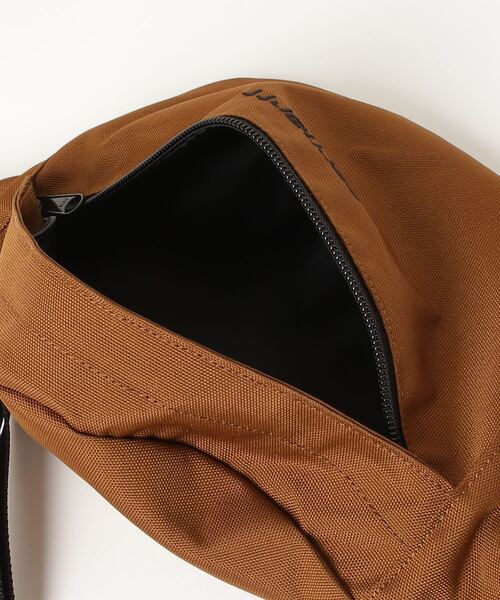 Carhartt WIP（カーハートダブリューアイピー）の「Carhartt WIP/カーハートダブリューアイピー ウエストバッグ PAYTON I025742（ボディバッグ/ウエストポーチ・メンズ・ブラック×ブラック/ブラウン系カモフラージュ/ブラウン/ブルー/ライトブラウン・FREE）」の7枚目の写真