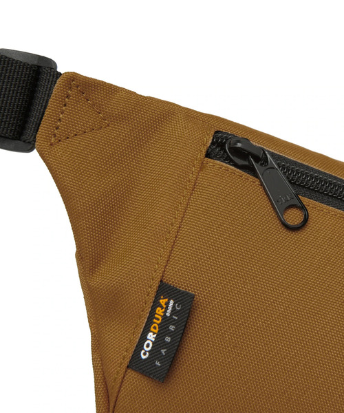 Carhartt WIP（カーハートダブリューアイピー）の「Carhartt WIP/カーハートダブリューアイピー ウエストバッグ PAYTON I025742（ボディバッグ/ウエストポーチ・メンズ・ブラック×ブラック/ブラウン系カモフラージュ/ブラウン/ブルー/ライトブラウン・FREE）」の18枚目の写真