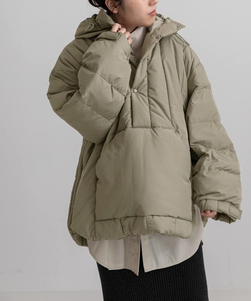 LAATO（ラート）の「SNOWMAN PULL OVER（ダウンジャケット/コート・レディース・オフホワイト/グリーン・FREE）」の4枚目の写真