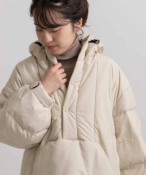 LAATO（ラート）の「SNOWMAN PULL OVER（ダウンジャケット/コート・レディース・オフホワイト/グリーン・FREE）」の5枚目の写真