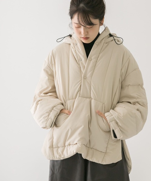 LAATO（ラート）の「SNOWMAN PULL OVER（ダウンジャケット/コート・レディース・オフホワイト/グリーン・FREE）」の20枚目の写真