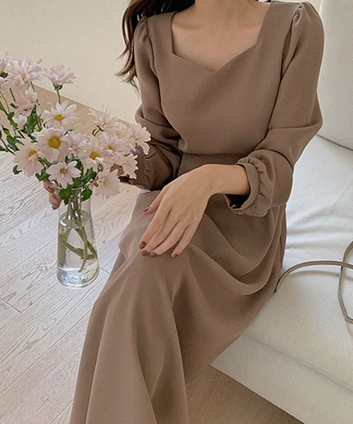 Primazel（プリマゼル）の「スクエアネック シンプルワンピース（ワンピース・レディース・モカ・L/M）」の7枚目の写真