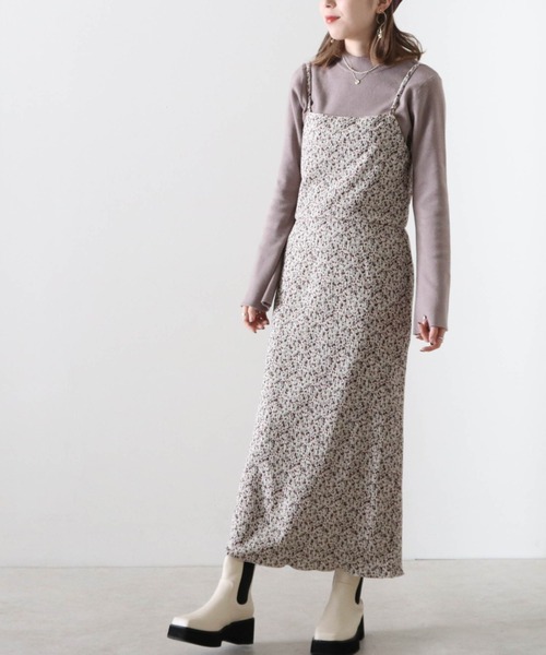 Cheek（チーク）の「花柄ベロアプリーツキャミワンピース＋リブハイネックニットセット（ワンピース・レディース・グレイッシュベージュ/チャコールグレー/ブラウン・FREE）」の9枚目の写真