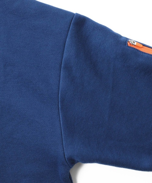 GLAZOS（グラソス）の「裏起毛・ドロップショルダー縦ロゴ袖ファスナートレーナー【セットアップ対応】（スウェット・キッズ・ブルー/ブラック/グレー・130cm/150cm/170cm/140cm/160cm）」の6枚目の写真