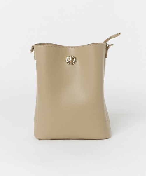 URBAN RESEARCH ROSSO（アーバンリサーチロッソ）の「3ルームショルダーバッグ（ショルダーバッグ・レディース・ベージュ/ボルドー/ブラック・-）」の9枚目の写真