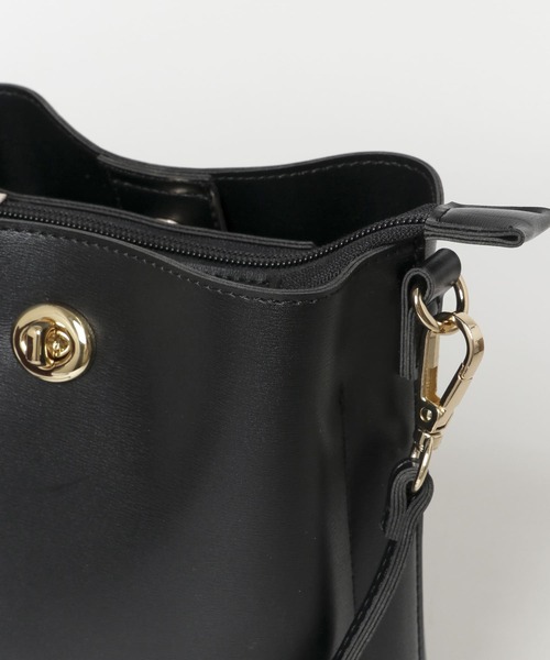 URBAN RESEARCH ROSSO（アーバンリサーチロッソ）の「3ルームショルダーバッグ（ショルダーバッグ・レディース・ベージュ/ボルドー/ブラック・-）」の8枚目の写真