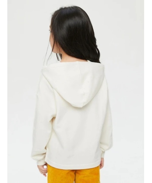 GAP(ギャップ)の「GapKids ディズニーフレンズ パーカー(パーカー・キッズ・オフホワイト・S/M/L/XL/XS/XXL)」の8枚目の写真