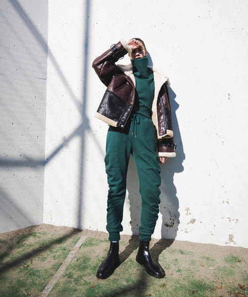 FIG&VIPER（フィグアンドバイパー）の「ハイネックLOGOPO（Tシャツ/カットソー・レディース・グリーン/アイボリー/ダークグレー・FREE）」の21枚目の写真