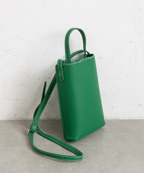 prose verse（プロズヴェール）の「フェイクレザーミニポシェット（ショルダーバッグ・レディース・ブラック/ブラウン/オフホワイト/グリーン・ﾌﾘ-）」の7枚目の写真