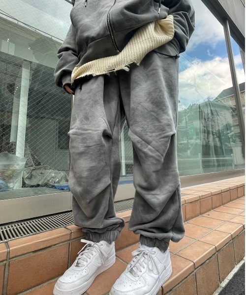 XU（エックスユー）の「韓国ファッション XU エックスユー tie-dye setup sweat pants  タイダイ柄 セットアップ スウェット スウェットパンツ（スウェットパンツ・メンズ・ライトグレー/ダークグレー・ONE SIZE）」の17枚目の写真