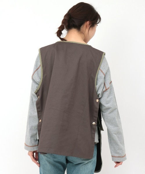 チチカカ（チチカカ）の「【ユニセックス】ミリタリーミックスエプロンベスト（エプロン・レディース・ベージュ/ブラック・FREE）」の8枚目の写真