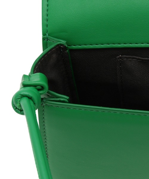 ADAM ET ROPE'（アダムエロペ）の「【WEB限定】フラップミニショルダーバッグ（ショルダーバッグ・レディース・ブルー/グリーン/ブラック/イエロー・FREE）」の17枚目の写真